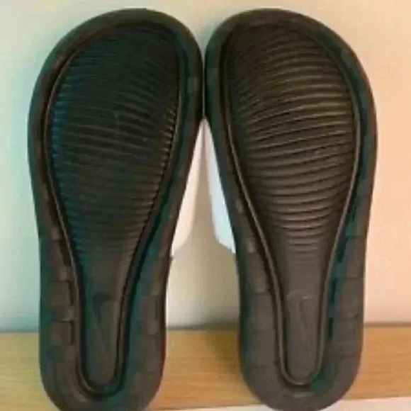 L Men\'s NIKE Slides- White/Black- US 9 main image 4